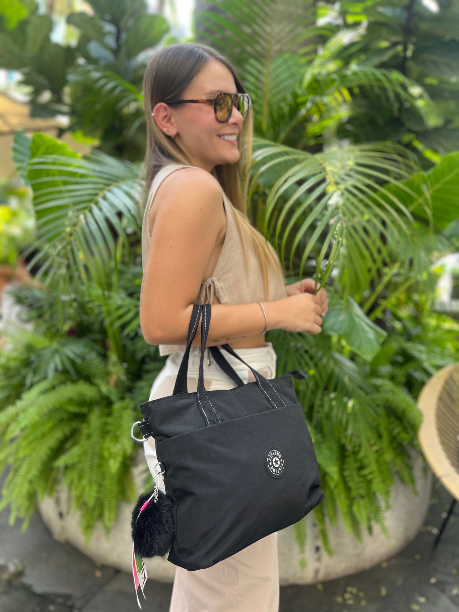 Bolso de Mano y Manos Libres