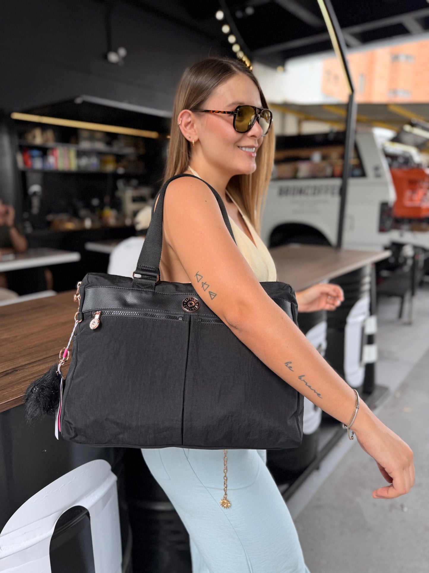 Bolso De Mano Negro