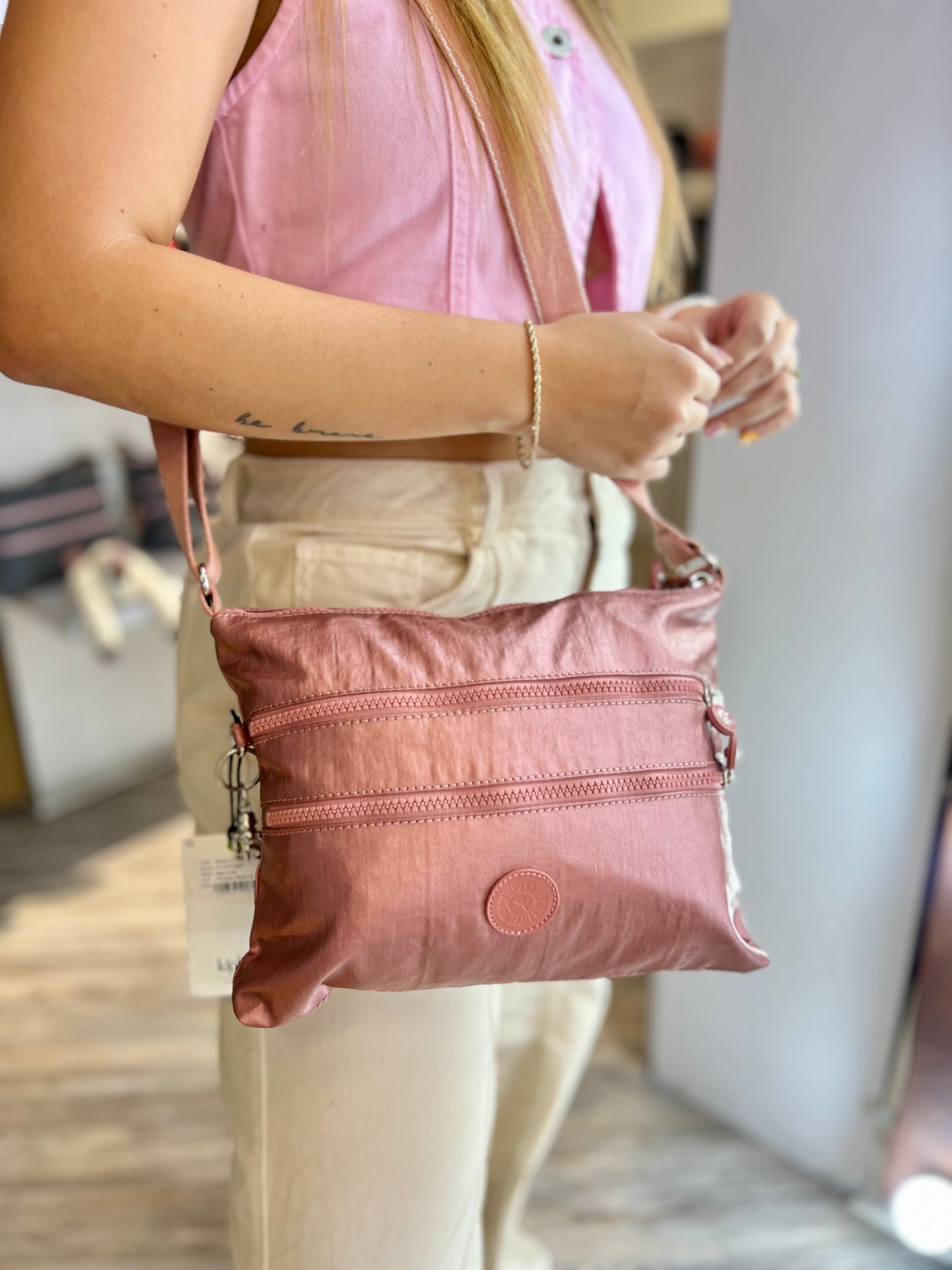 Bolso Manos Libres Cereza