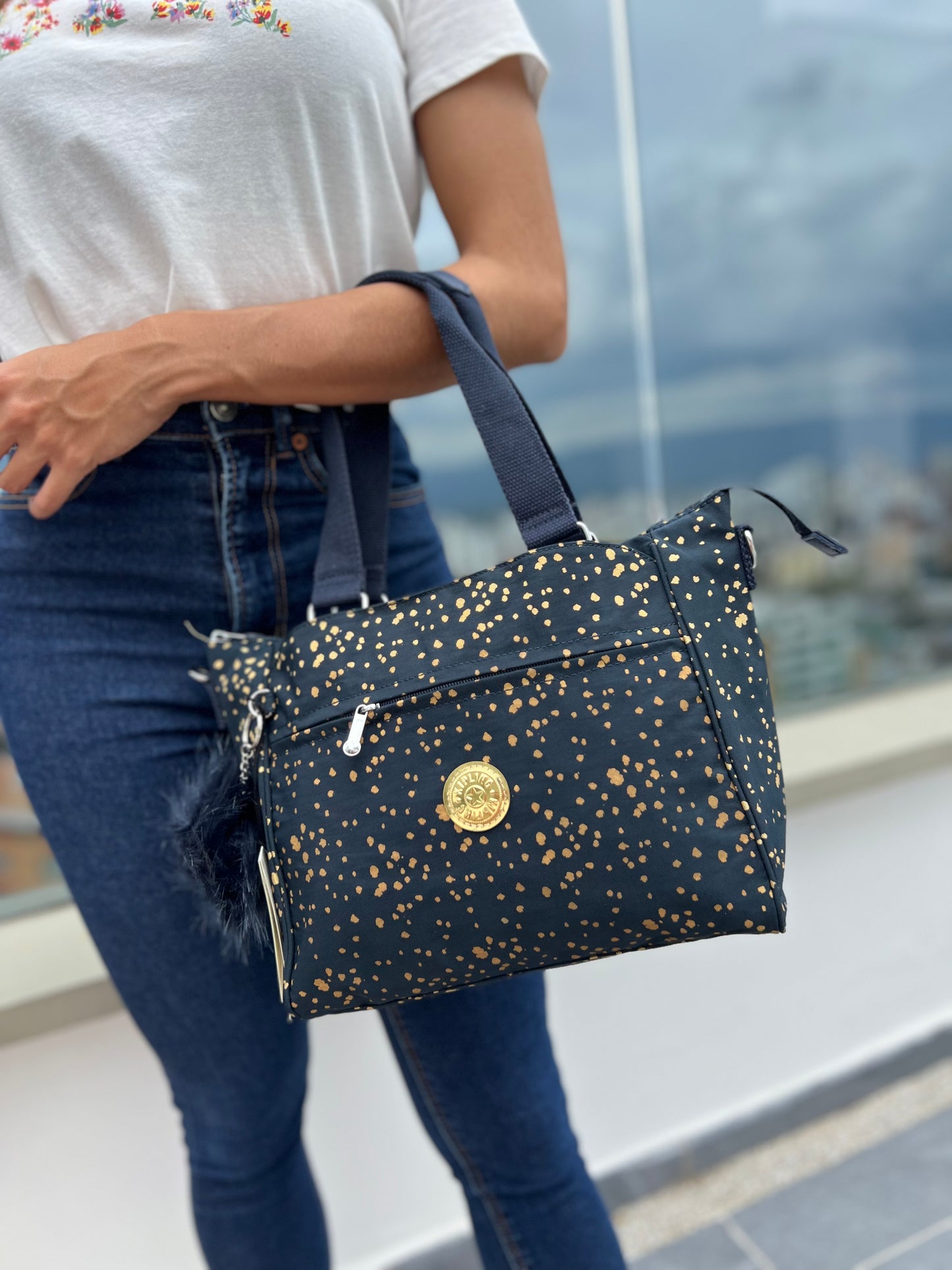 Bolso De Mano Azul Estampado