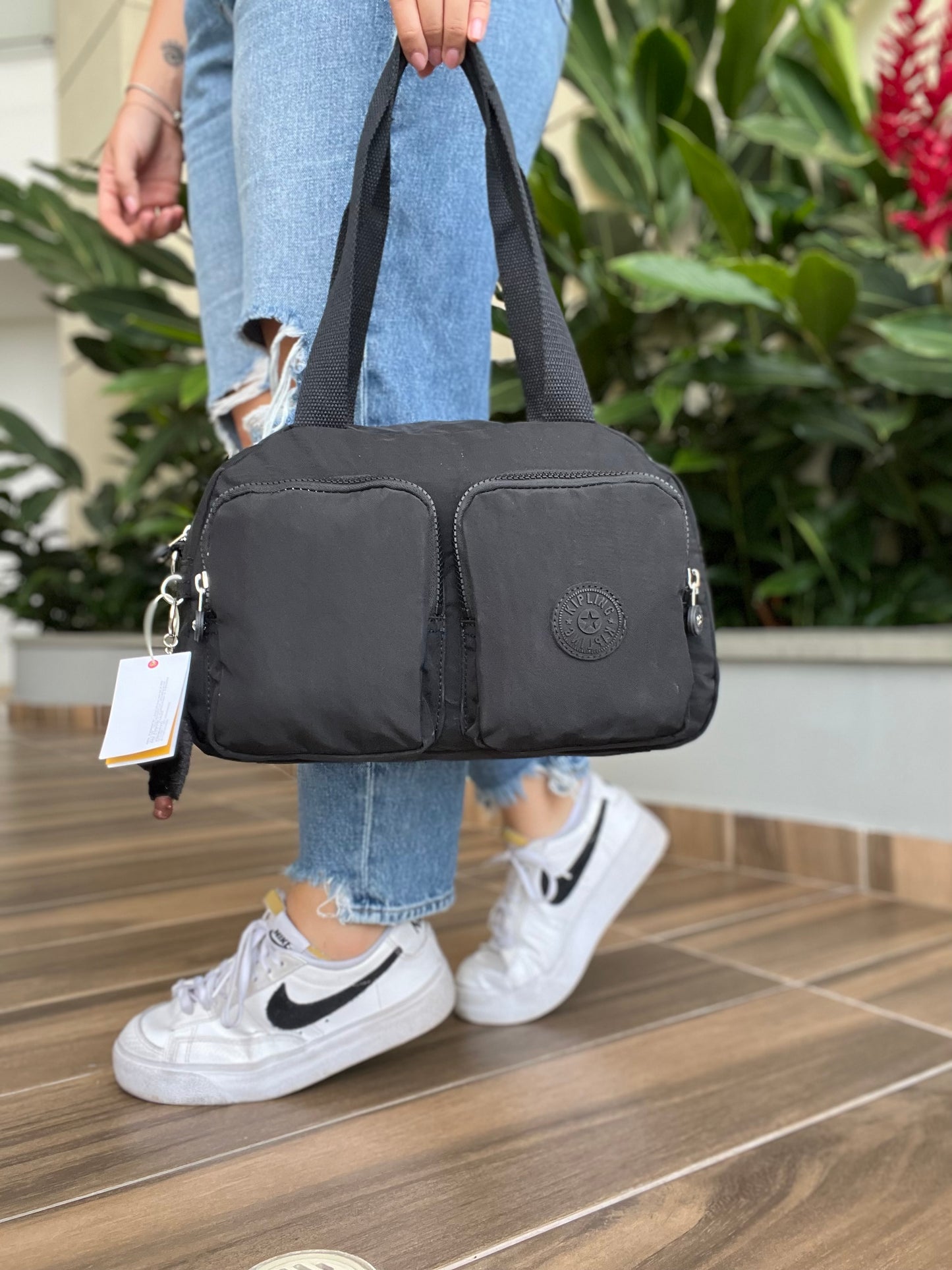 Bolso De Mano Defea Negro